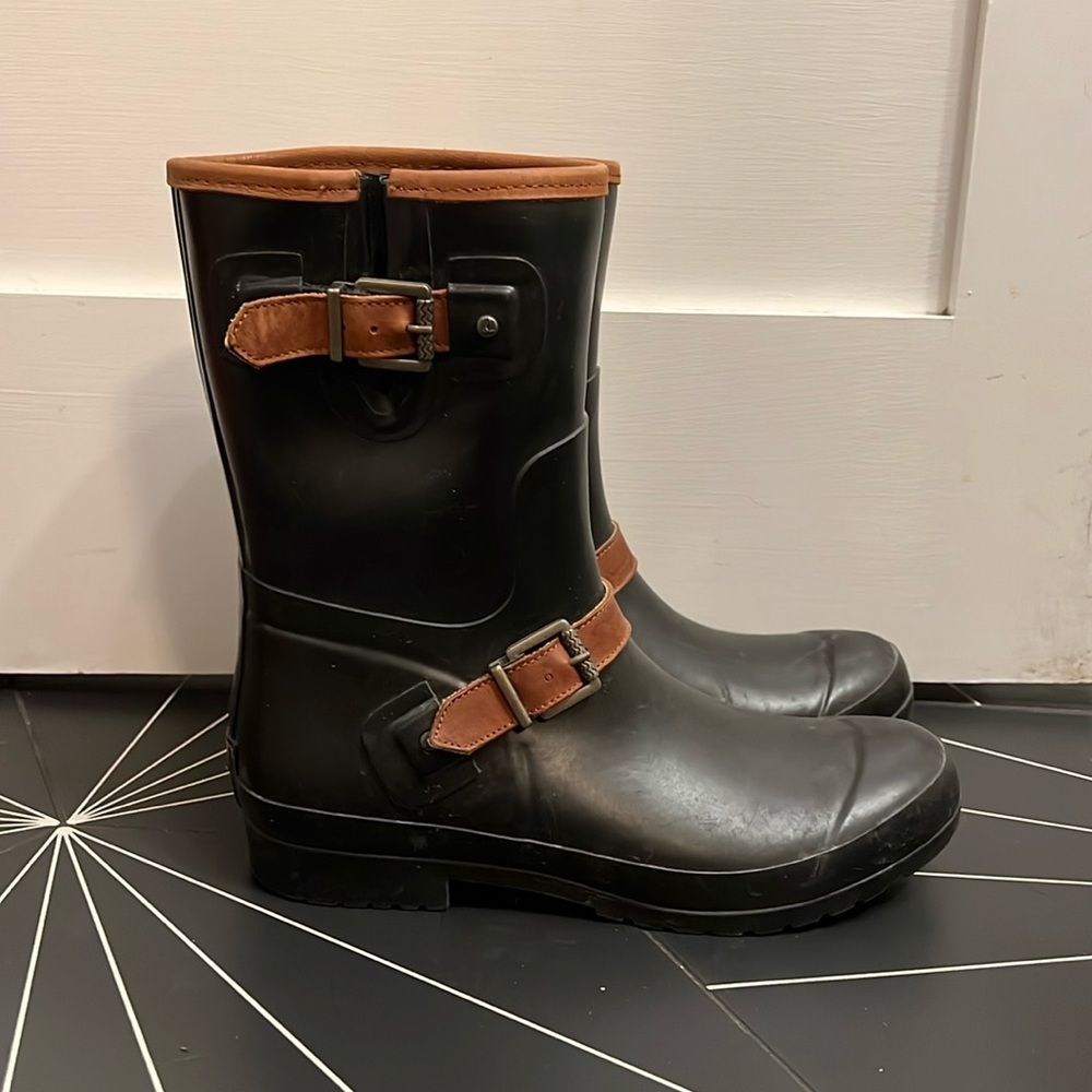 Sperry Waterproof Rain Boots